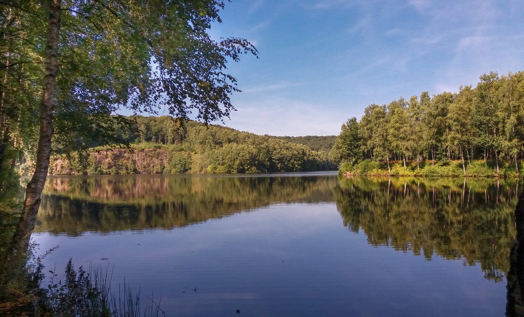 Le lac du Ry de Rome près de Couvin